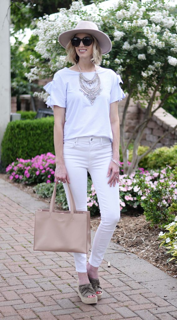 how to style a silver bib necklace, white jeans, espadrille wedges, tie tee shirt, casual outfit idea
