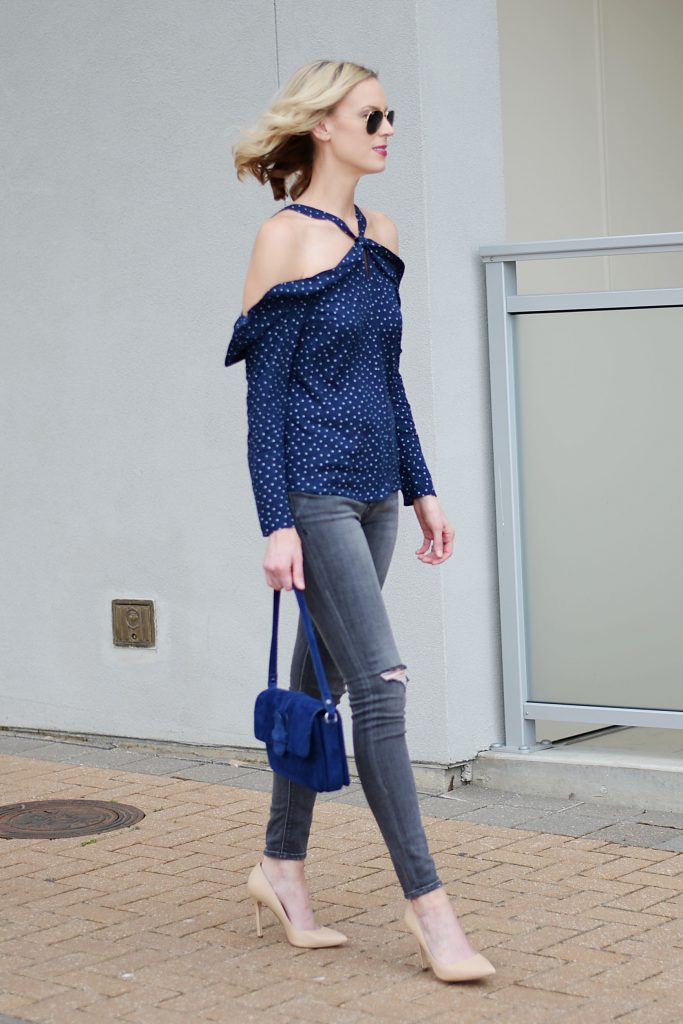 going out outfit idea, date night look, girls night out, navy blue top with grey jeans