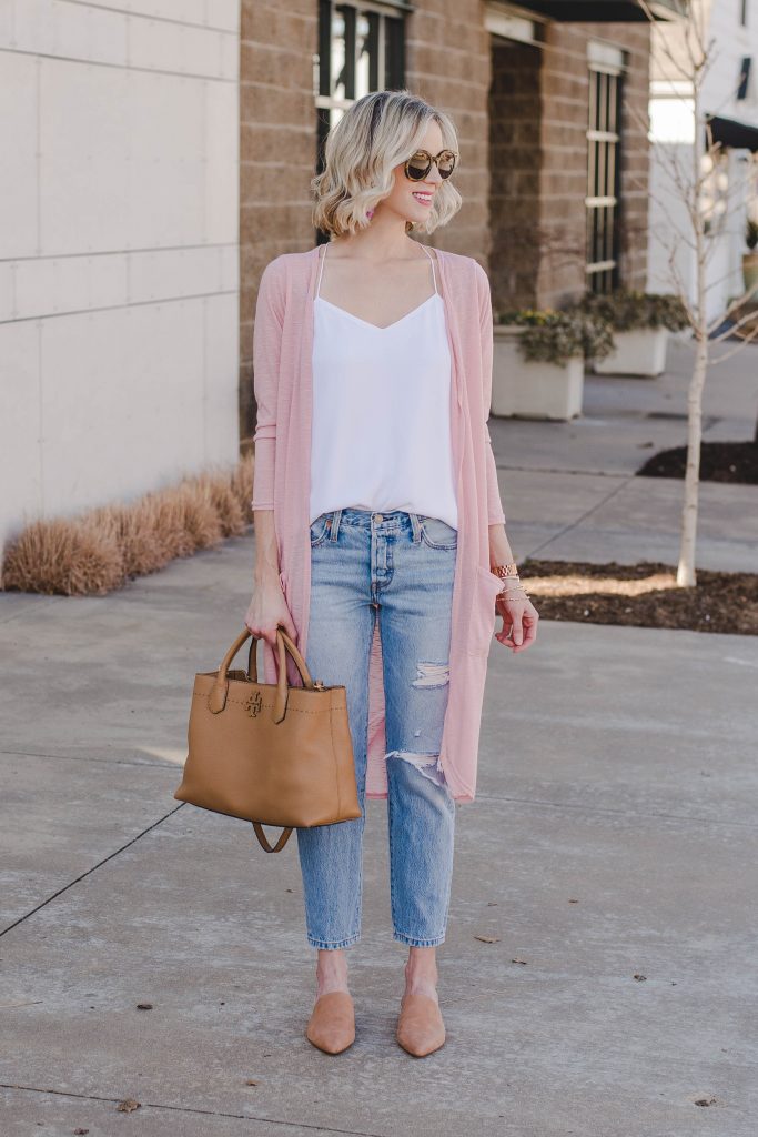 pink and white casual outfit for spring