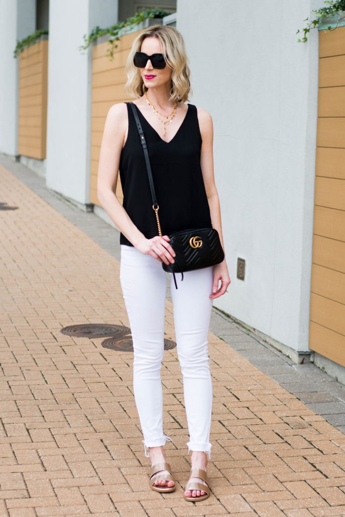 easy black and white outfit