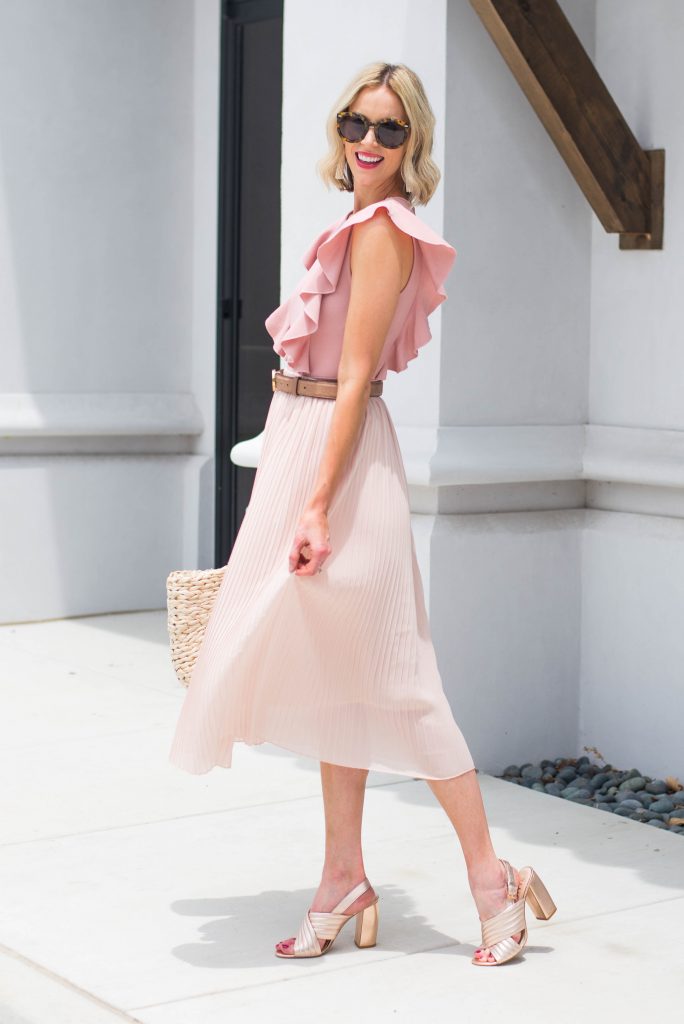 how to style long skirts, how to style a midi skirt, what to wear with a midi skirt, midi skirt styled for summer