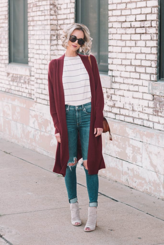 duster cardigan and t-shirt with jeans