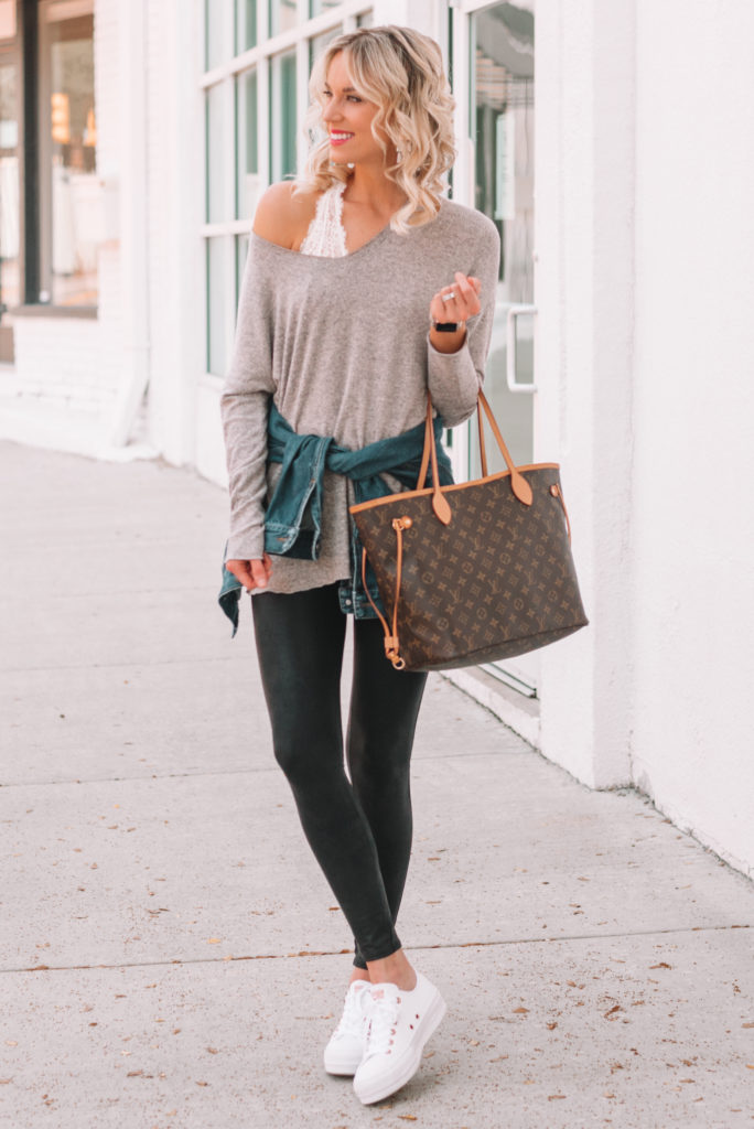 how to wear a bralette with an off the shoulder top, leggings, converse sneakers