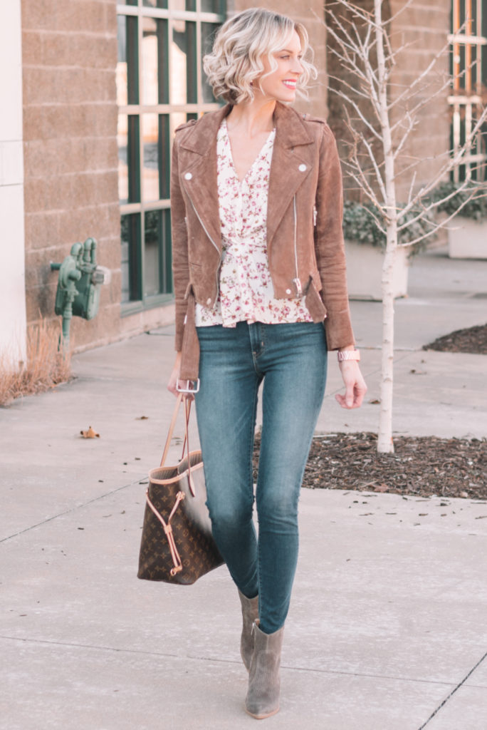 light spring layers, cute spring layered look, floral blouse for spring