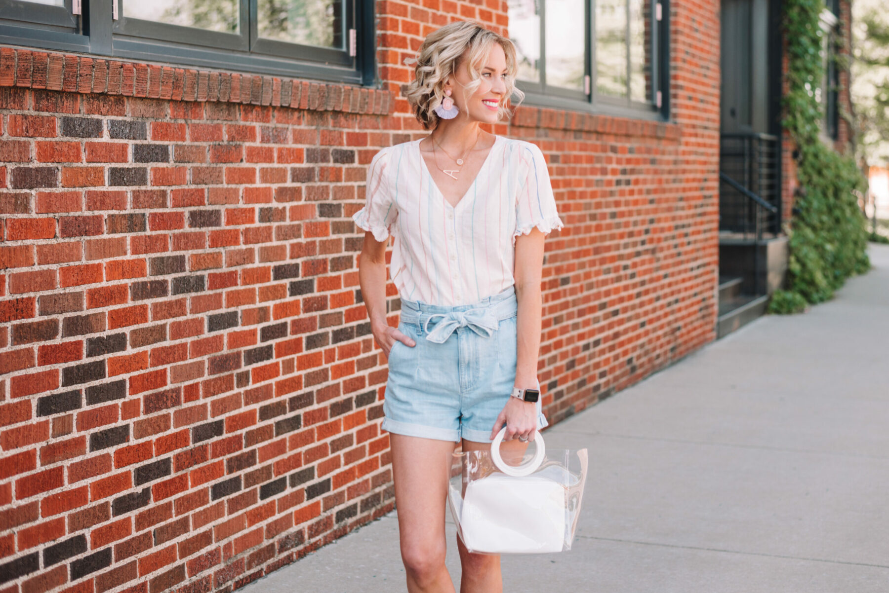 High-Waisted Utility Shorts  White high waisted shorts, Casual outfits,  Summer outfits