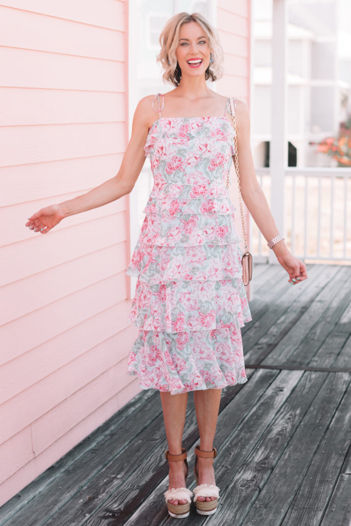 Tiered Floral Dress - Perfect for Summer Weddings