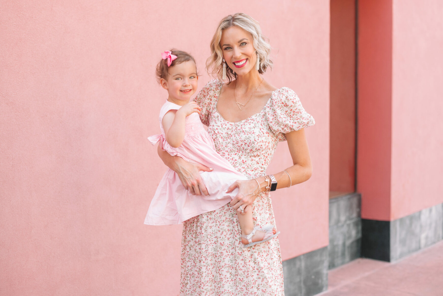 The Best Mommy and Me Outfits to Match With Your Mini! 11 Mother-Daughter  Dresses You'll Both Love! - Praise Wedding