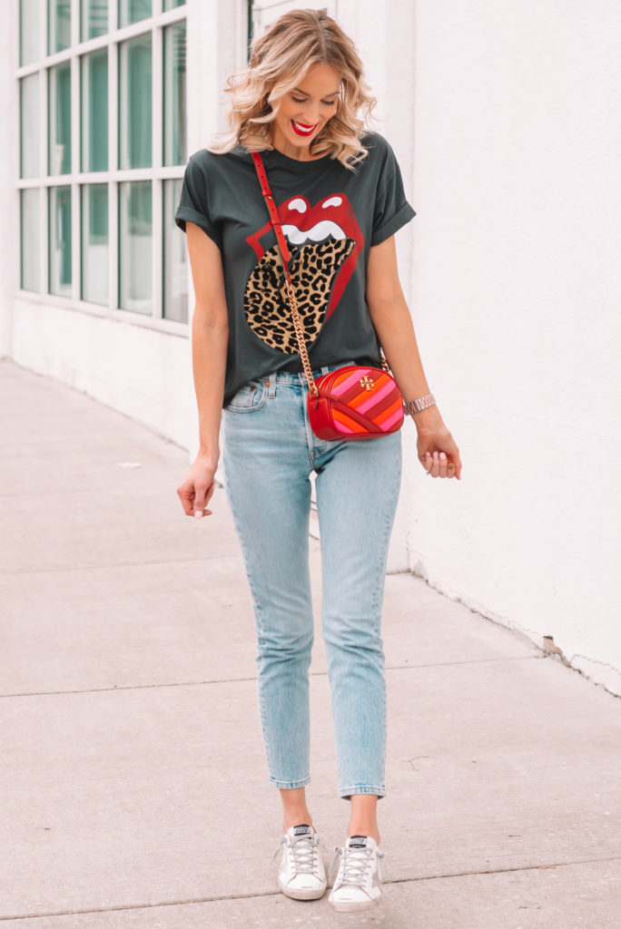 levi's 501 skinny jeans and rolling stone graphic tee