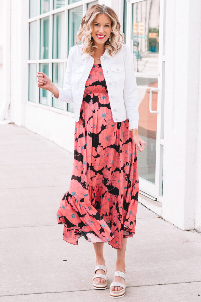 I am in LOVE with this gorgeous floral maxi dress. It's super comfy and adorable with my white jean jacket. I'm also sharing some spring earrings trends on this post. Click to shop it all!
