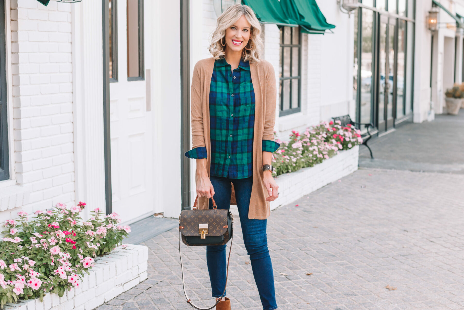 Ways To Style A Red Flannel Shirt For The Holidays Straight A Style ...