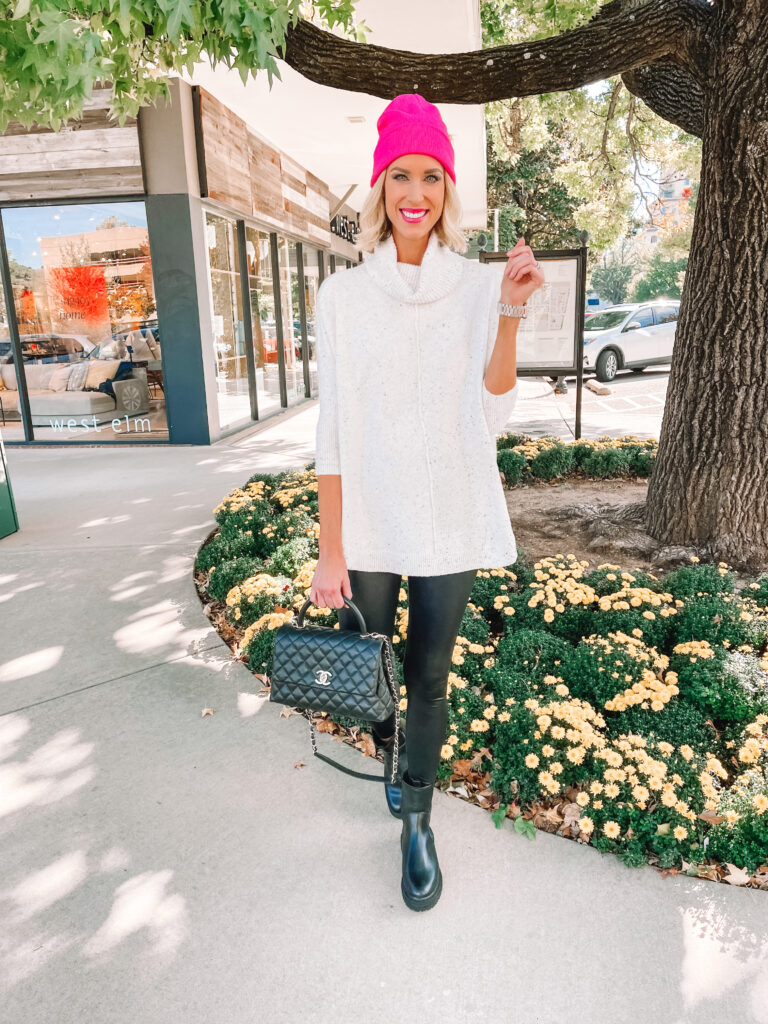 Obsessed with this $17 poncho perfect to wear with leggings or jeans all fall and winter long!