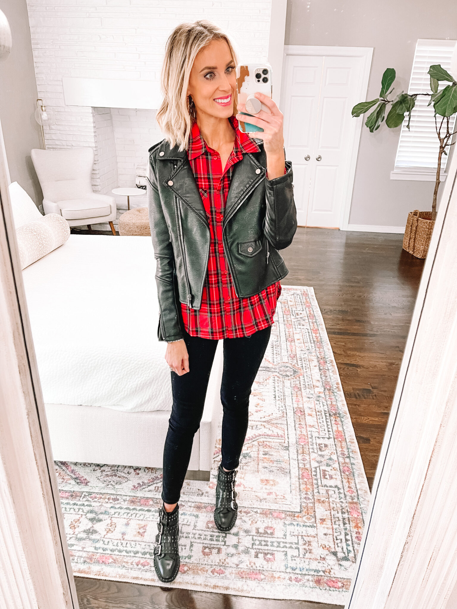 10 Ways to Wear a Plaid Shirt - Straight A Style