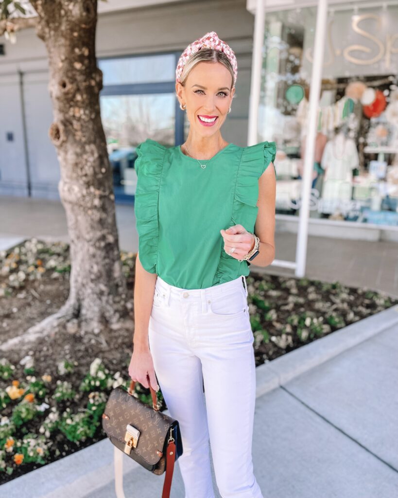 When spring hits, I love wearing white. It just feels so fresh! Today I am sharing how to wear white jeans in spring including 13 outfits and 4 no fail combos to try like