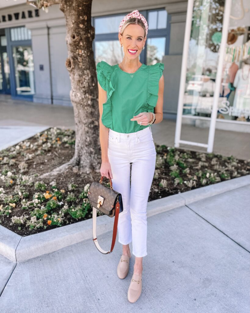Try pairing a spring solid with your white jeans for an easy and cute spring outfit. 