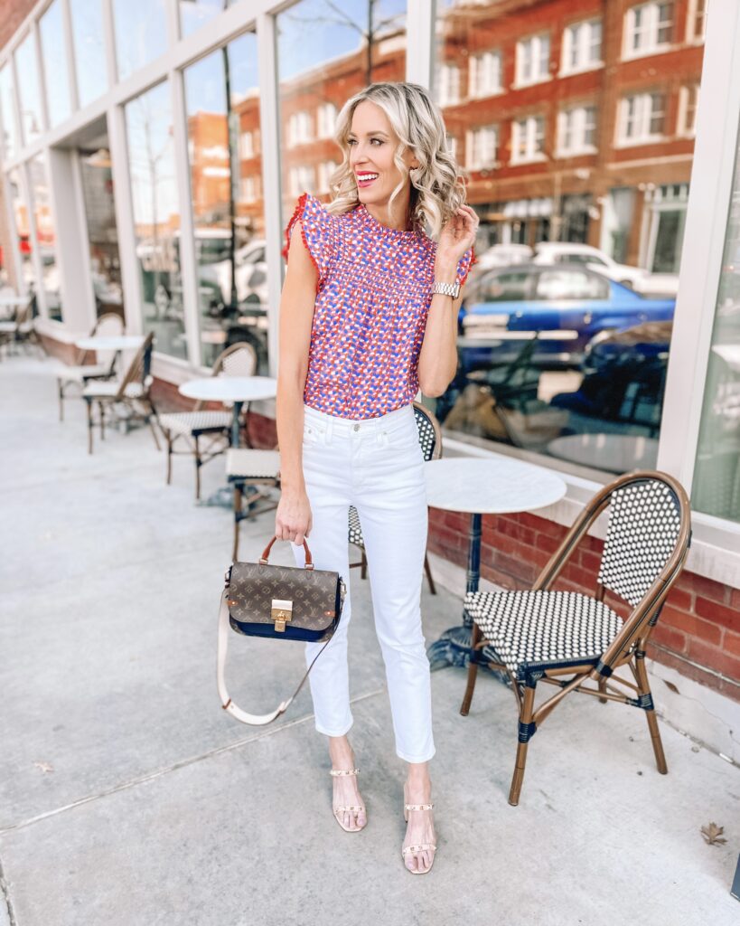 I love wearing white in spring! Today I am sharing how to wear white jeans in spring including 13 outfits and 4 no fail combos to try. Bold prints on top are always my favorite pairing!