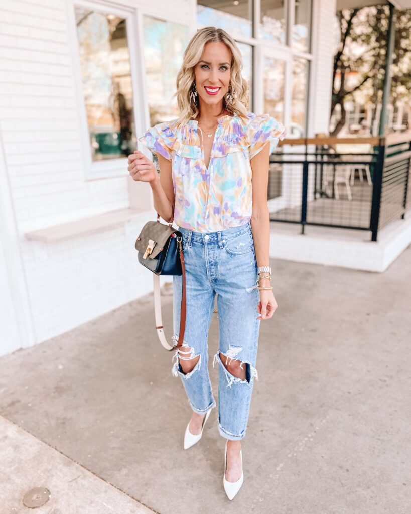 I LOVE this cotton candy tie dye blouse. The colors are fantastic in person! Today I'm sharing this 1 spring blouse 4 ways.