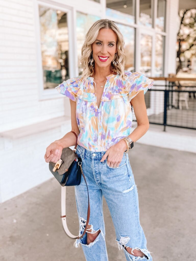 I LOVE this cotton candy tie dye blouse. The colors are fantastic in person! Today I'm sharing this 1 spring blouse 4 ways.