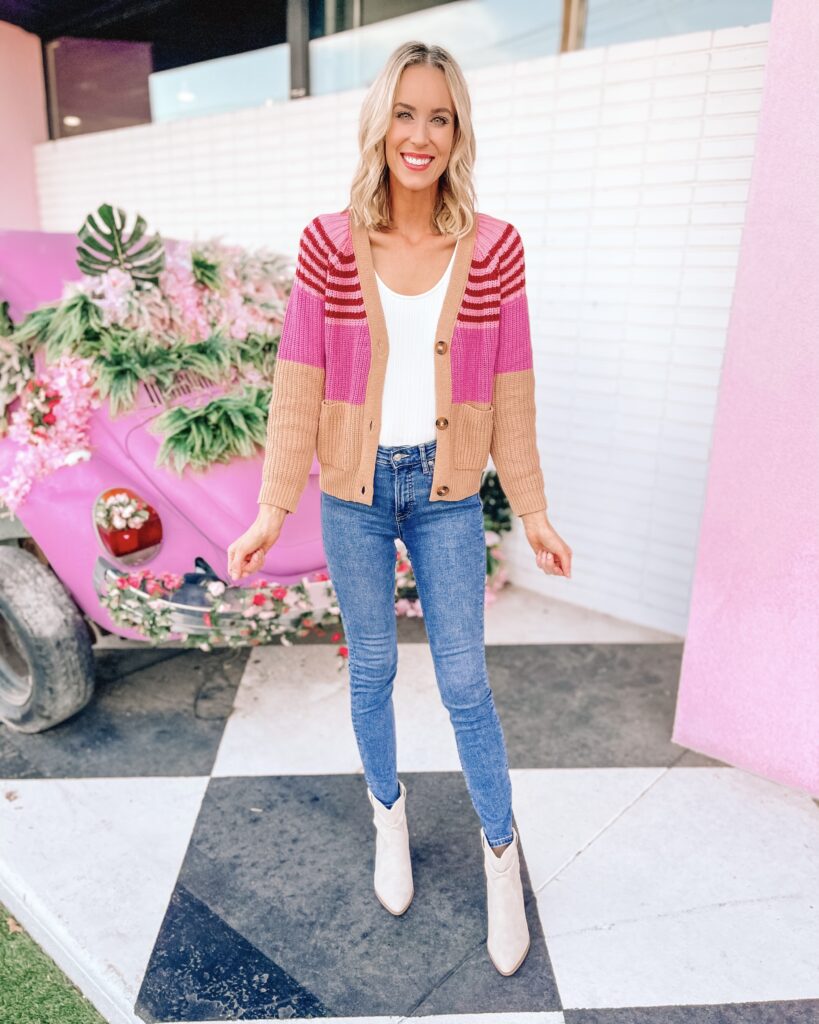I LOVE a good cardigan in the fall. There is just something about feeling all cozy and layered. I wanted to round up 7 fall cardigans $45 and under for you today! This waffle knit cream is one you will reach for over and over. How fun is this pink and camel striped one?!