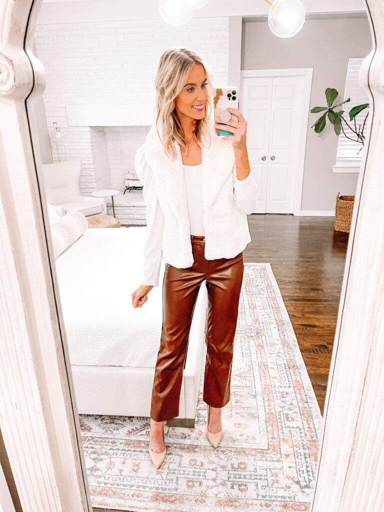 These brown faux leather pants are amazing and just $20!! Check it and more out in my Walmart try on haul. 
