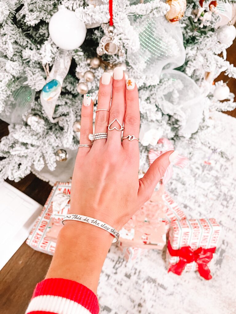 Give the gift of James Avery jewelry this holiday season with their gorgeous and timeless jewelry! I love this silver ring stack!
