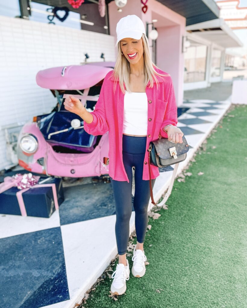 These best of Amazon sweatshirts and pullovers will be your go-to pairings for leggings! Easy tops that go with your favorite leggings like this pink waffle knit top. 