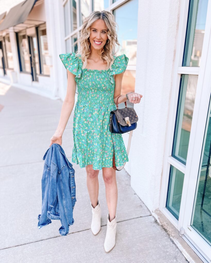 I am so excited to share a really fun Spring Walmart dress try on! I have SIX dresses here that are all perfect vacation dresses, spring dresses, or summer dresses and $30 or under. You'll love this greenish turquoise floral smocked mini dress!