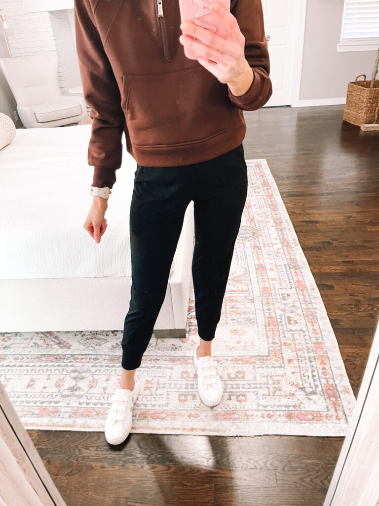 Trendy Align Jogger Outfit Ideas for a Stylish Look