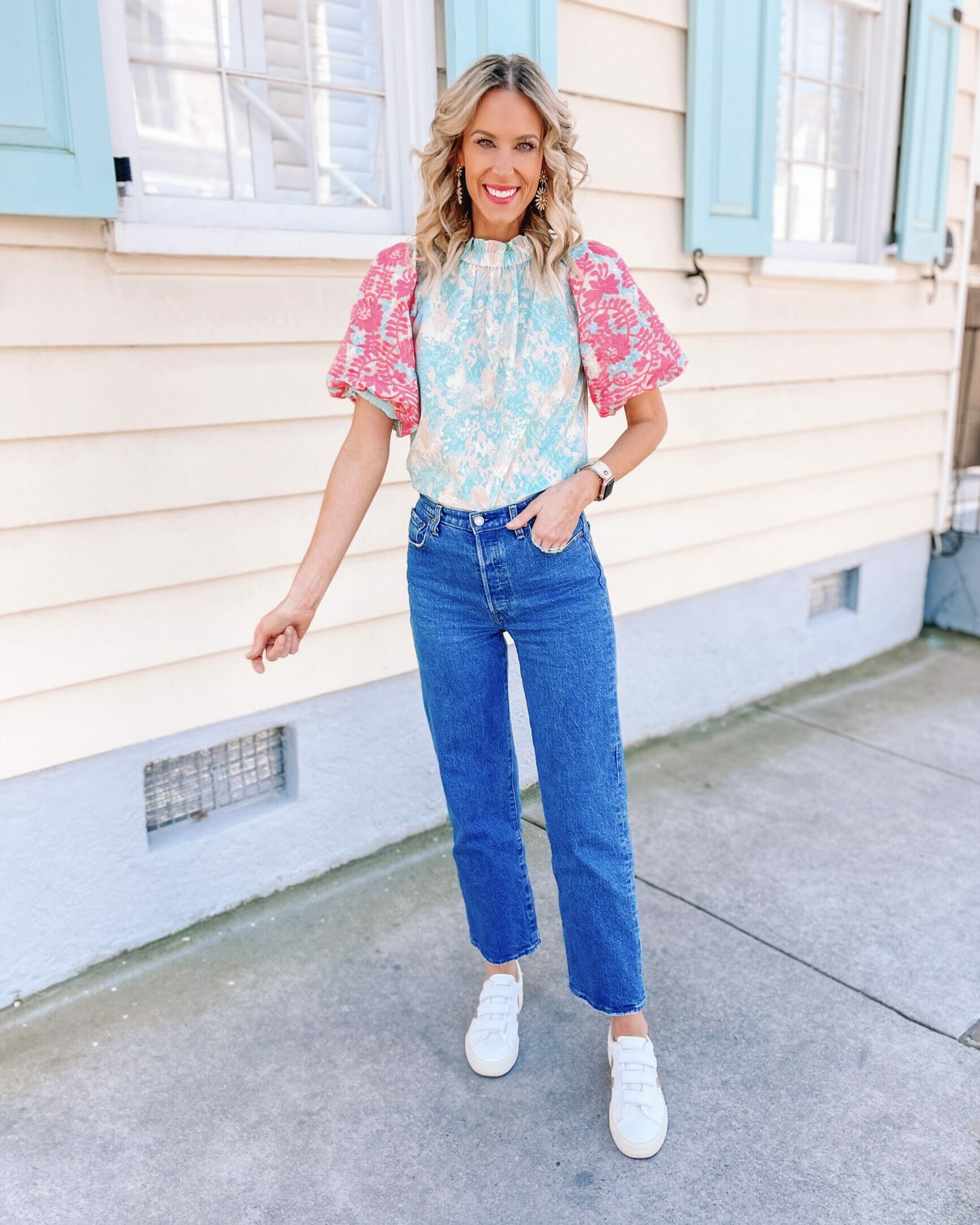 Sharing a pretty Avara try on haul with some gorgeous spring blouses and dresses perfect for Easter! You'll love this gorgeous puff sleeve top with embroidery!
