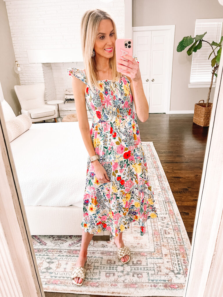 Sharing a pretty Avara try on haul with some gorgeous spring blouses and dresses perfect for Easter! This floral midi dress is so fun!