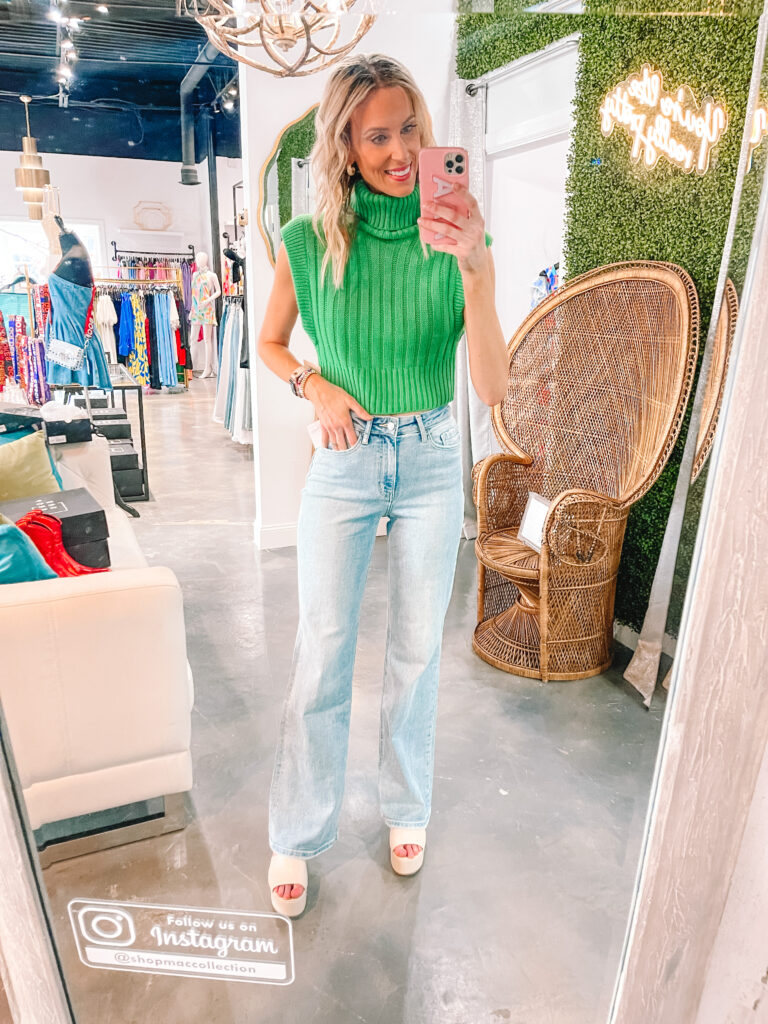 I'm sharing a really fun MAC Collection try on which is a local boutique with online shopping too! You'll love these fun bright colors and prints. These jeans are so cute. 