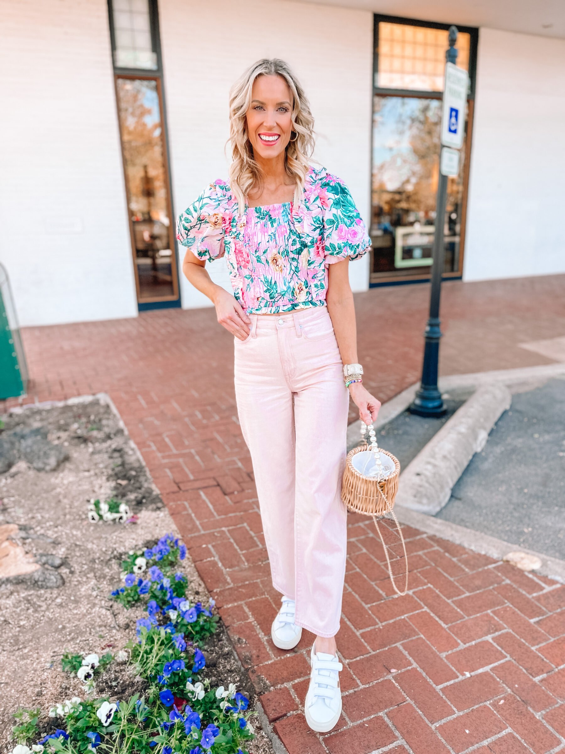 What Color Shirt Goes With Pink Pants How to Wear Pink Jeans - Straight A Style