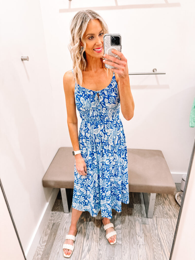 Sharing a great LOFT try on haul with 14 different outfit ideas! You'll love these work to weekend colorful outfit ideas! How gorgeous is this blue and white paisley dress?!