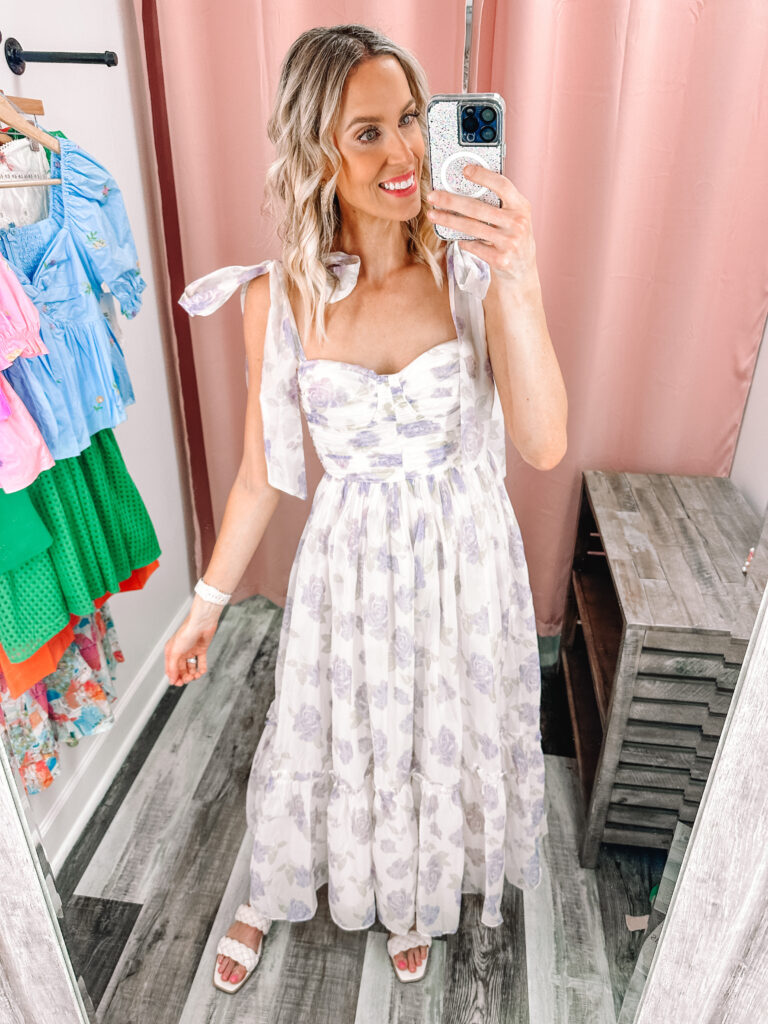 I'm excited to share a really fun Pink Creek try on haul with you today! Fun, colorful, and unique items all in the $40-$100 price range. This floral formal maxi dress is so dreamy!