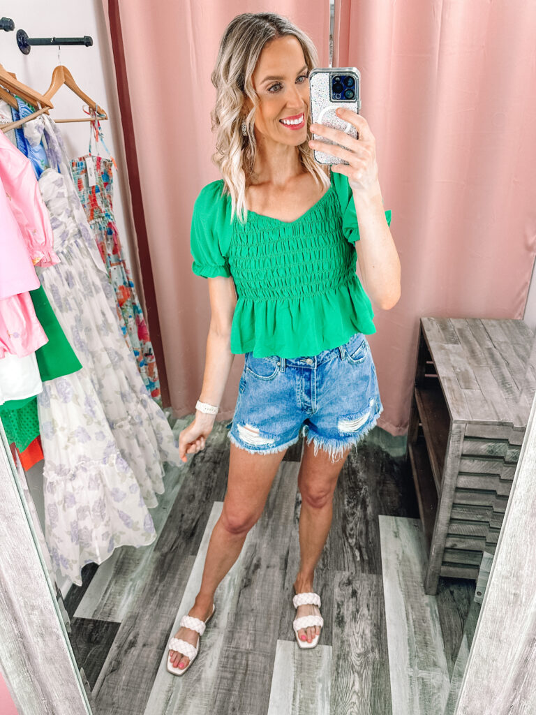 I'm excited to share a really fun Pink Creek try on haul with you today! Fun, colorful, and unique items all in the $40-$100 price range. 