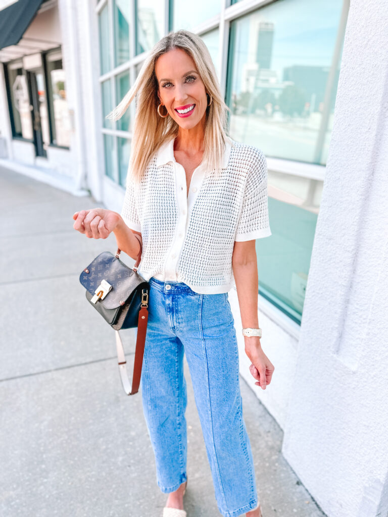 Sharing about the fall pants trends with Madewell to keep you up to date and feeling good! You will love these wide leg cropped jeans with fun details.