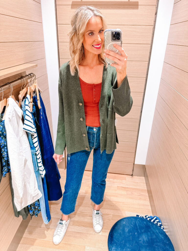I have a fun Gap try on haul for you with mix and match classic pieces for this fall. Pair these straight leg jeans with a henley tank and cardigan. 