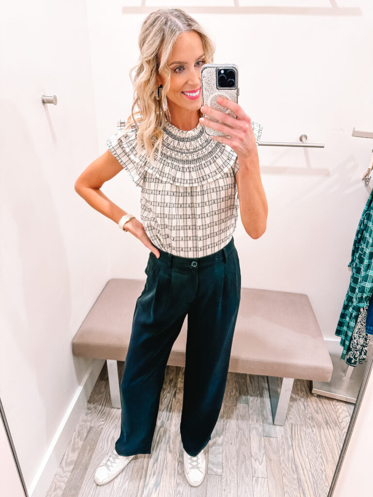 You guys I have a HUGE LOFT try on haul for you. I am talking HUGE. 13 fall outfits styled for you with business casual outfit ideas, fall family photo dresses, work to weekend looks, and more! This is a great business casual work outfit idea. 