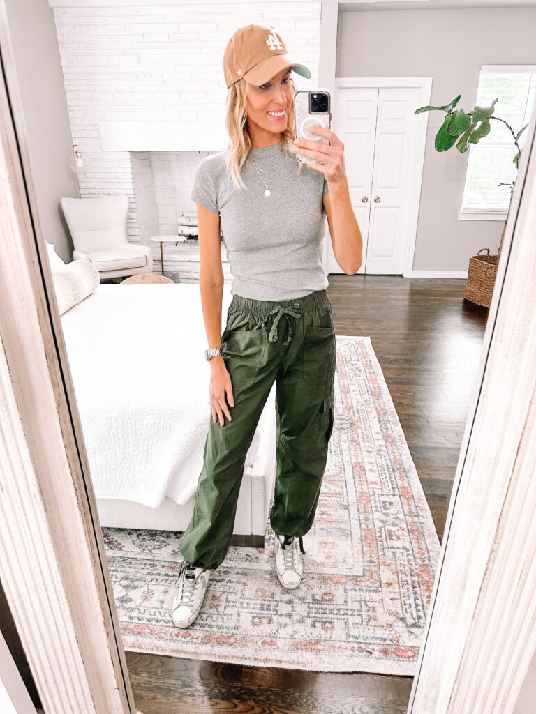 I have a really fun casual Aerie try on haul for you today! I LOVE Aerie for their casual pieces. They specialize in loungewear, activewear, and athleisure. I'm in love with these trendy cargo pants. 