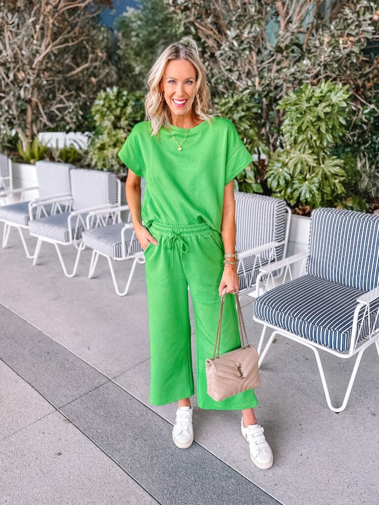 This Amazon green matching pant set is literally THE best! It will make you feel instantly put together and guarantees compliments. 