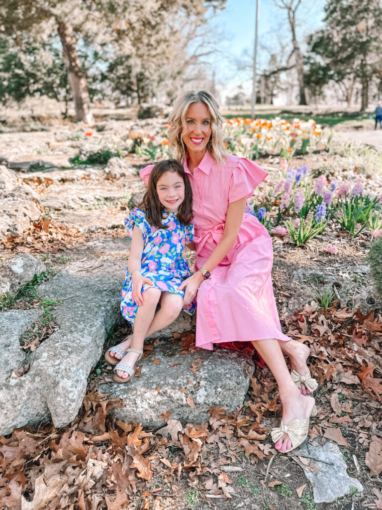 You will love these adorable mommy and me Easter outfit ideas! 