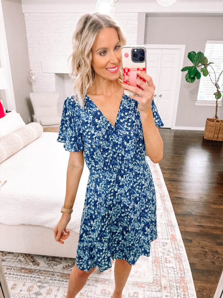Sharing a Walmart dress try on haul all $29 and under! Each is available in multiple colors and perfect for spring and summer! How cute is this faux wrap blue floral dress?!