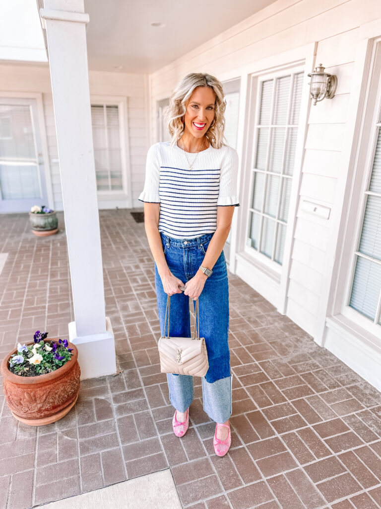 Now trending: cuffed jeans!! Have you tried this fun new trend? It's so easy and fun to wear!