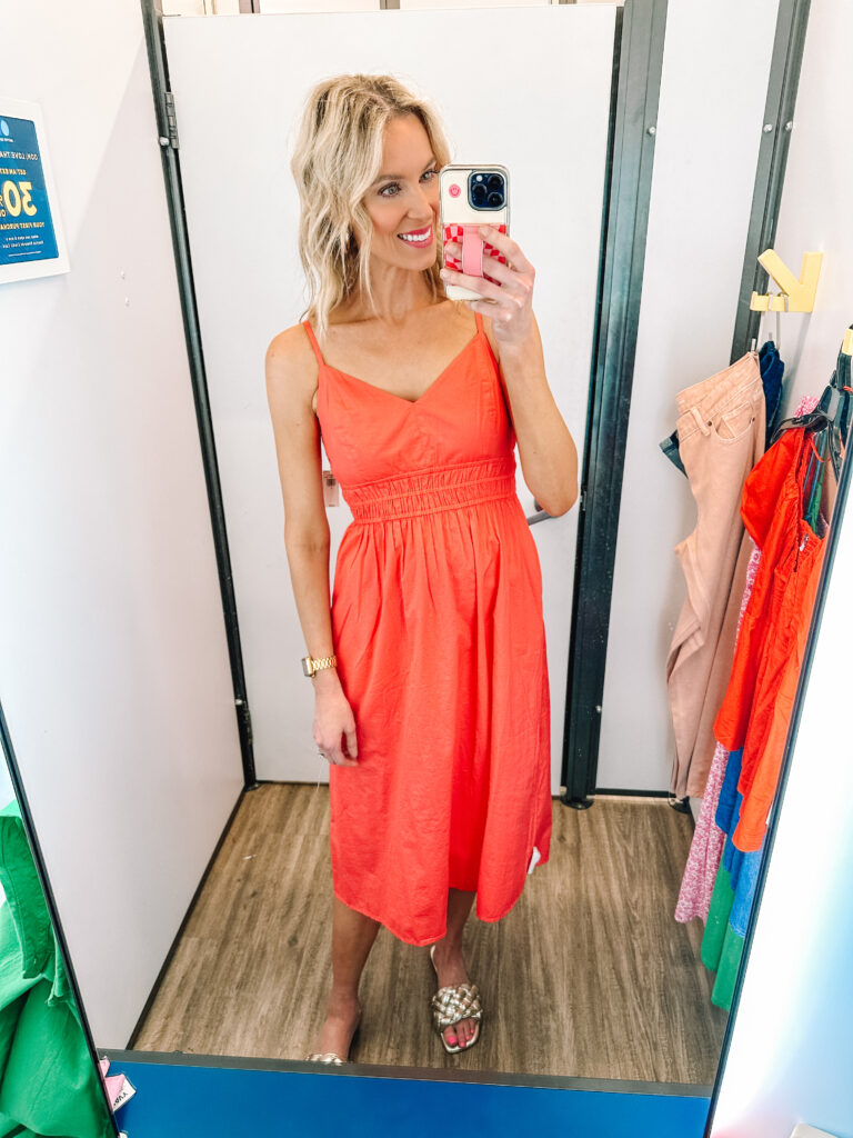 How cute is this coral/orange midi dress?! Shop it and more from my Old Navy try on haul.