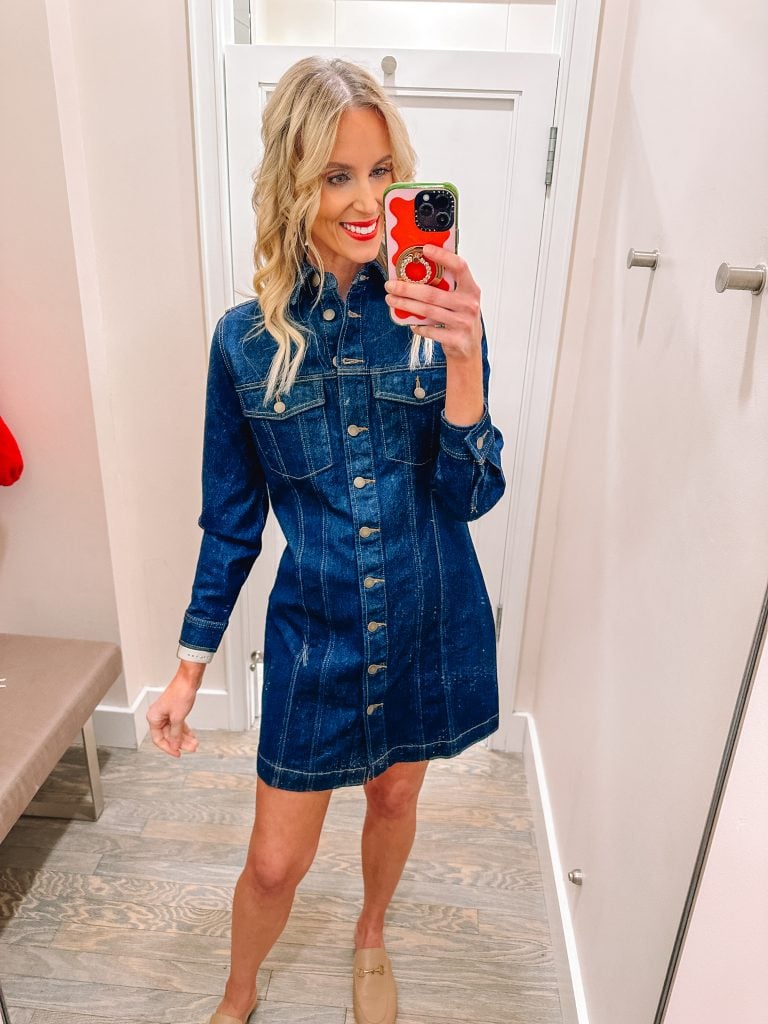 I have a HUGE LOFT try on haul for you with ELEVEN outfit ideas complete with holiday outfit ideas and winter outfits. From dressy to casual, festive and fun, I have it all! 