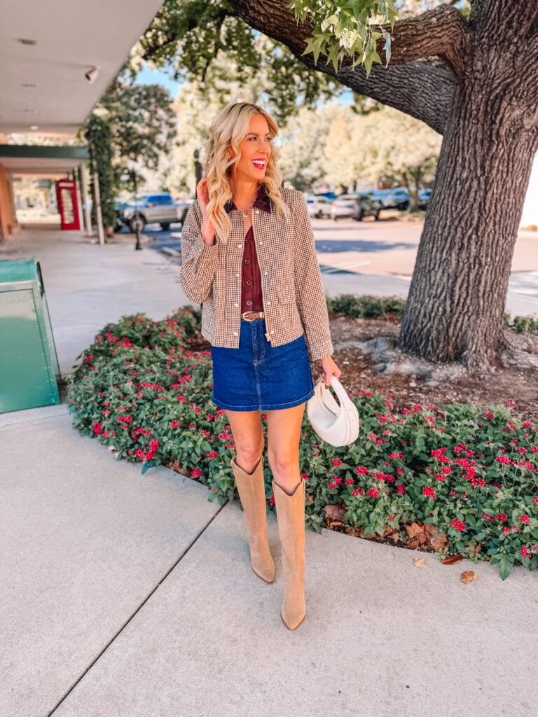 Barn jackets are the IT jacket of the season. Today I am giving you all the tips on how to wear a barn jacket including 4 different ways to style them! I love this plaid one with a jean skirt and tall boots.