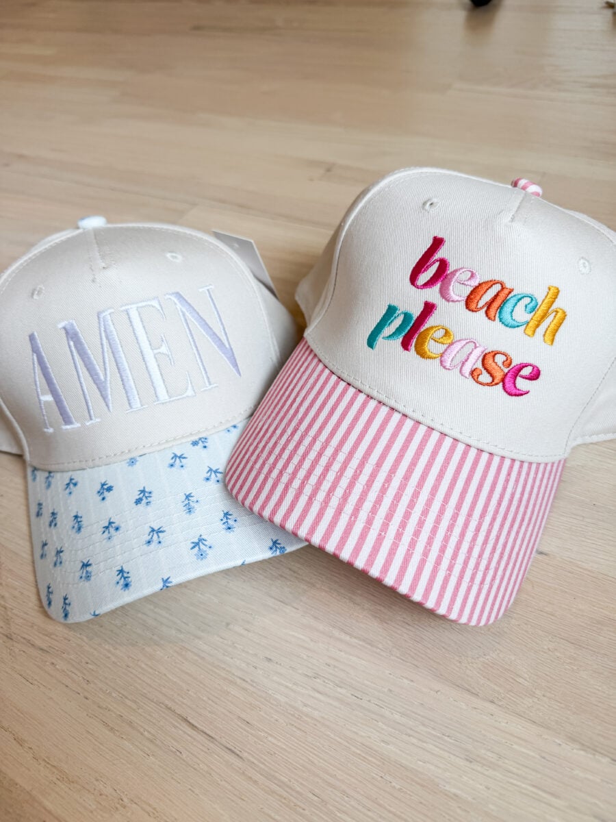 Looking for girly gift ideas?! Katydid online boutique has you covered with cute trucker hats, lounge sets, and matching pajama sets!
